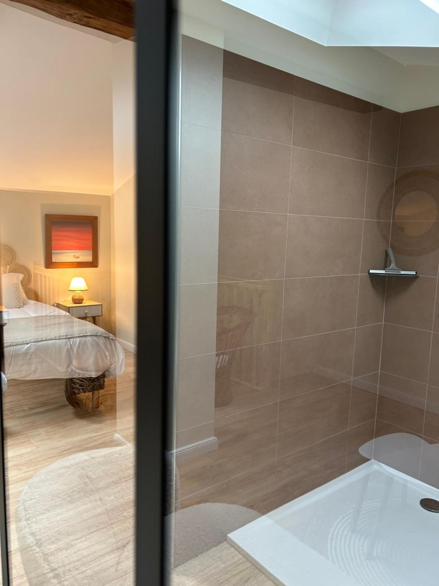 Domaine De La Gemoliere Bed and Breakfast Gémozac Εξωτερικό φωτογραφία