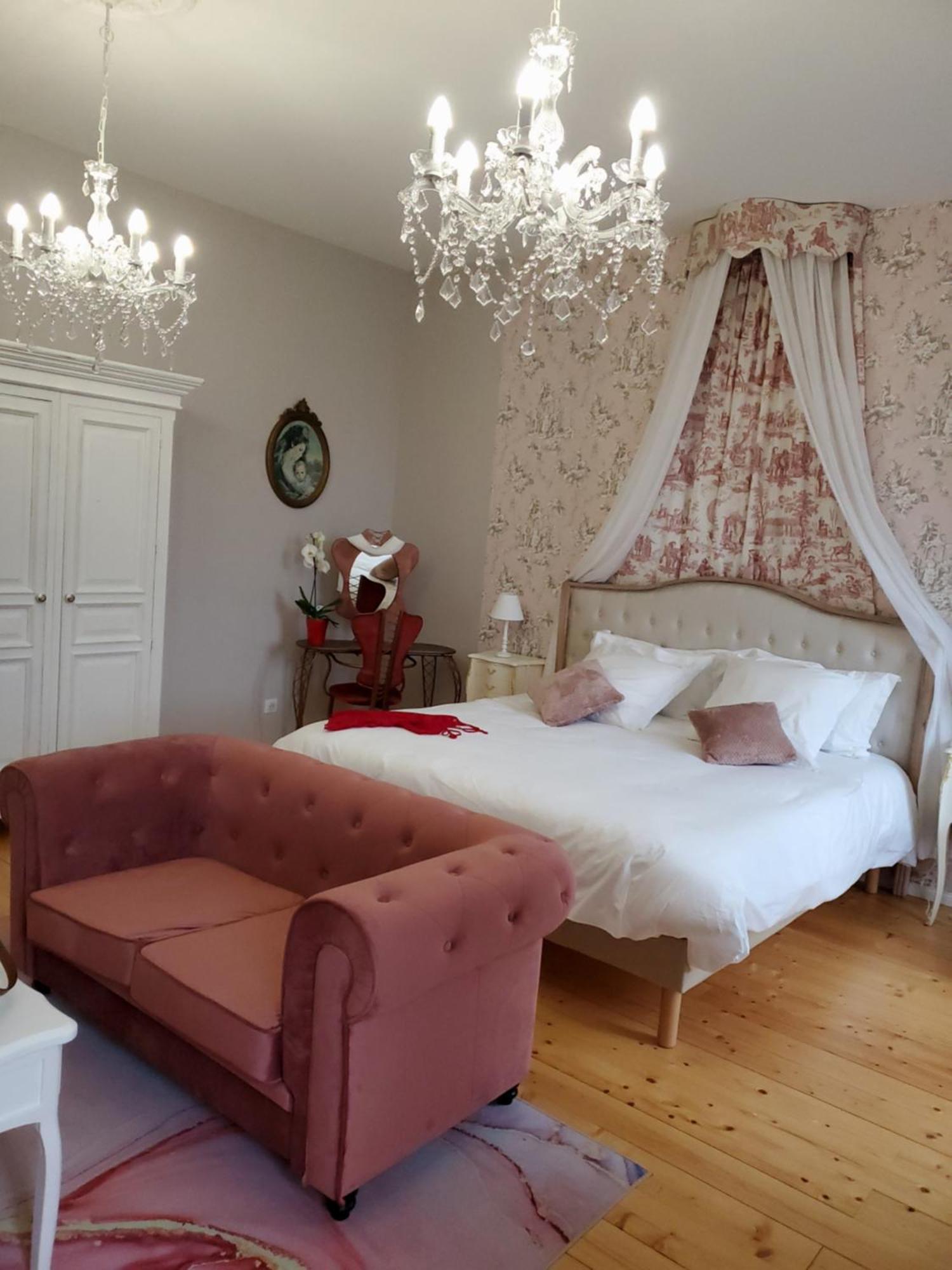 Domaine De La Gemoliere Bed and Breakfast Gémozac Εξωτερικό φωτογραφία