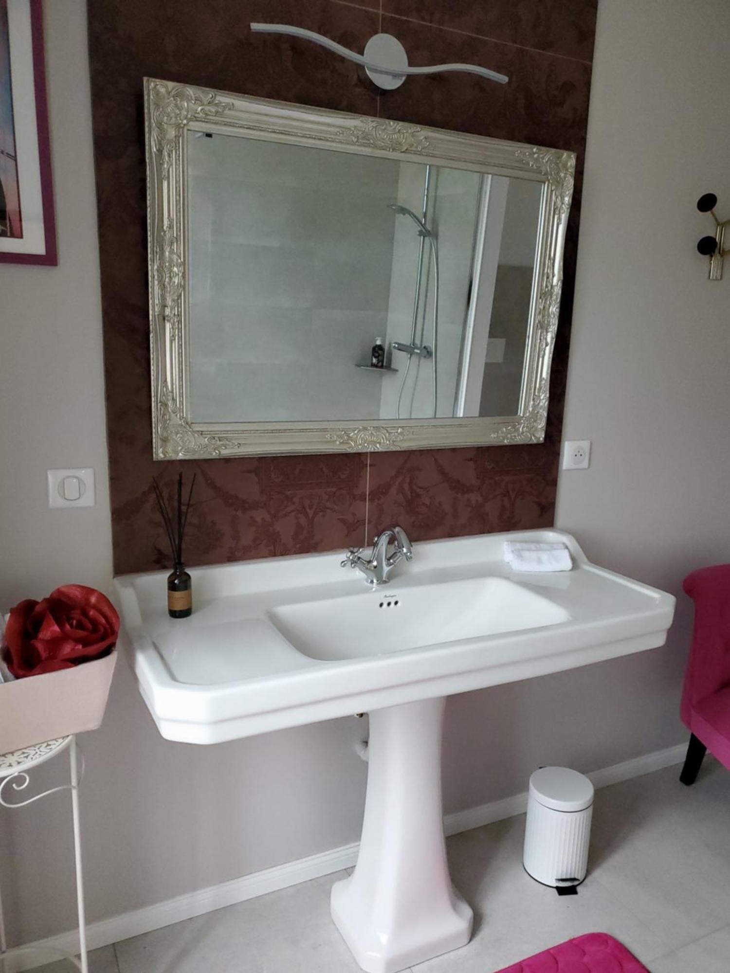 Domaine De La Gemoliere Bed and Breakfast Gémozac Εξωτερικό φωτογραφία