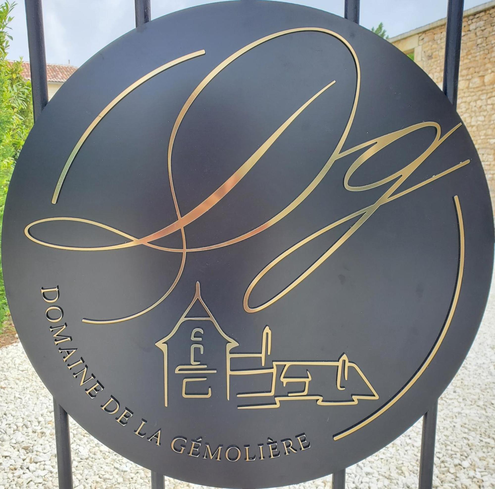 Domaine De La Gemoliere Bed and Breakfast Gémozac Εξωτερικό φωτογραφία